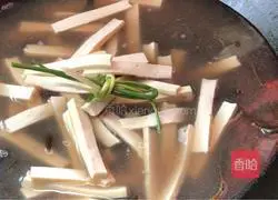 Illustration of how to make kelp and dried bean soup 9