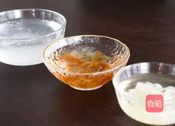 Peach Gum Snow Swallow Tremella Sweet Soup, a woman’s collagen beauty Soup! Recipe 1