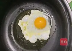 Illustration of how to make egg noodles with vegetables 3