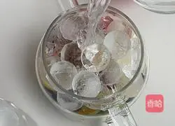 Illustration of how to make Sprite Green Orange Cranberry Drink 7