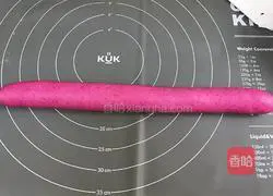 Illustration of how to make dragon fruit steamed buns 8