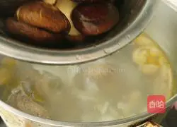 Coconut Mushroom Chicken Soup Recipe Illustration 13