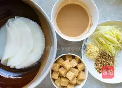 Illustration of how to make homemade Liangpi 5