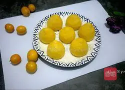 Illustration of how to make mini golden steamed buns 15