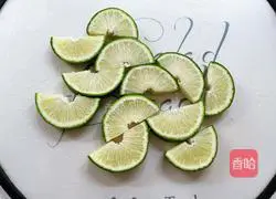 Illustration of how to make fruit tea bubble drinks 3