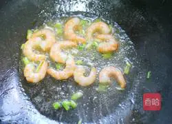 Healthy and nutritious okra, shrimp and mushroom soup recipe 7