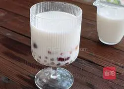 Illustration of how to make taro balls with milk 8