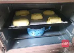 Butter Illustration of how to make hand-shredded bread 12