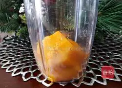 Healthy Quick Version Pumpkin Soup Recipe Illustration 2