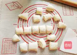 Illustration of how to make beef brisket and wheat ear-shaped buns 12