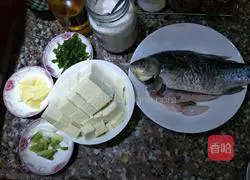 Illustration of how to make crucian carp tofu soup 1