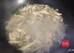 Nutritious Oyster Mushroom Soup Illustration 5