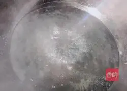 Illustration of how to make clear soup noodles