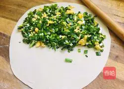 Illustration of how to make egg and leek box 3