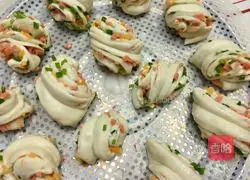 Illustration of how to make nutritious flower rolls 13