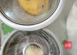 Illustration of how to make flowering steamed buns 8