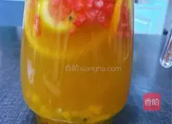 Illustration of how to make fruit tea 4