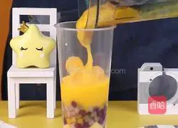 Milk-covered tea|Illustration of how to make taro ball cheese mango 8