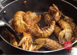Illustration of how to make salt and pepper shrimp 7