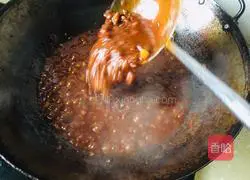 Illustration of how to make spinach and mushroom fried noodles 8