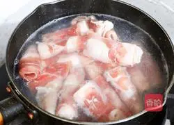 Illustration of how to make fragrant tomato and fat beef soup 3