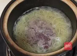 Illustration of how to make pork liver noodles 4