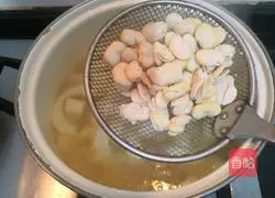 Illustration of Douban Old Cucumber Soup 9