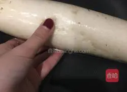 White Jade Braised Noodles Illustration 1