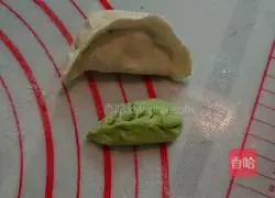 small Illustration of how to make small colorful dumplings 6