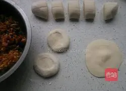 Illustration of how to make fresh meat buns 12