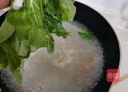 Illustration of how to make seafood rice noodles 7