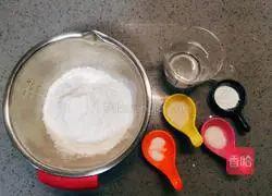 Illustration of how to make spring onion rolls 1