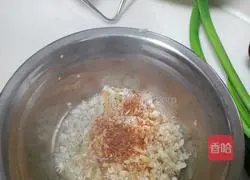 Illustration of how to make Sprite noodles 4