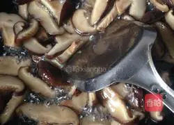 Illustration of how to make braised noodles 8