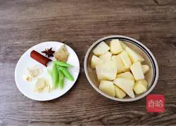 Illustration of how to make abalone and ribs stewed with potatoes 4