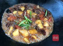 Tomatoes and potatoes Illustration of how to make beef stew 15