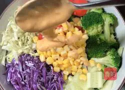 Lettuce Salad - Illustration of How to Make Money 2