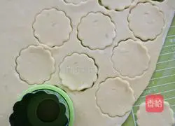 Illustration of how to make sweet potato and egg pancakes 8