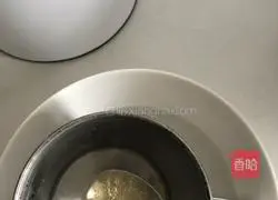 Illustration of how to make goat milk jelly cat snacks 4