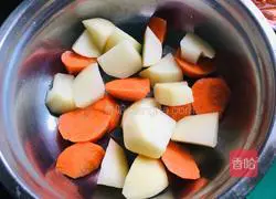 Illustration of how to make borscht at home 3