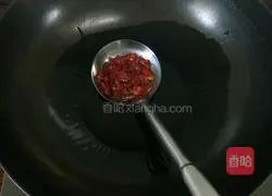 Illustration of how to make shredded dried tofu with oil 4