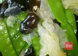 Illustration of how to mix snow peas with double ears 6