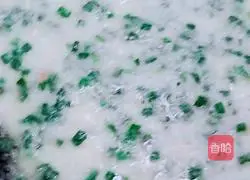 Illustration of how to make two-color egg rolls 4