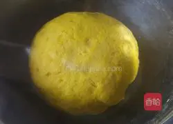 Illustration of how to make pumpkin steamed buns 6