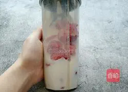 Strawberry milkshake recipe 3