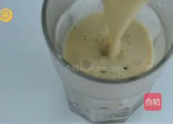 Illustration of how to make low-calorie peach gum milk tea 6