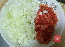 Illustration of how to make cabbage, carrot and fresh meat buns 4