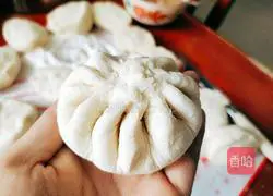 Illustration of how to make fish fillet buns 16