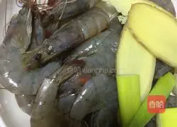 Illustration of how to make shrimp meatball soup 4