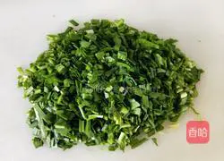 Illustration of how to make steamed buns stuffed with chives 9